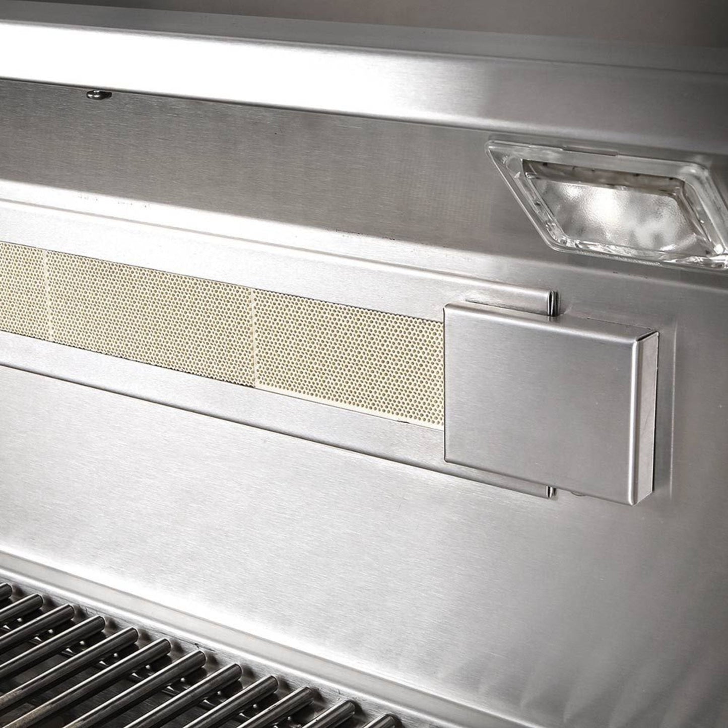 Artisan American Eagle Series 26-Inch 2-Burner Built-In Gas Grill